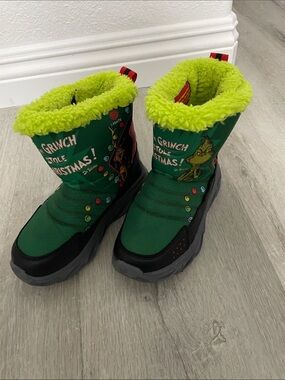 Dr. Seuss Green and Neon Yellow Grinch Kids' Winter Boots